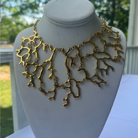 Artistic Gold Statement Necklace - Picture 8 of 8